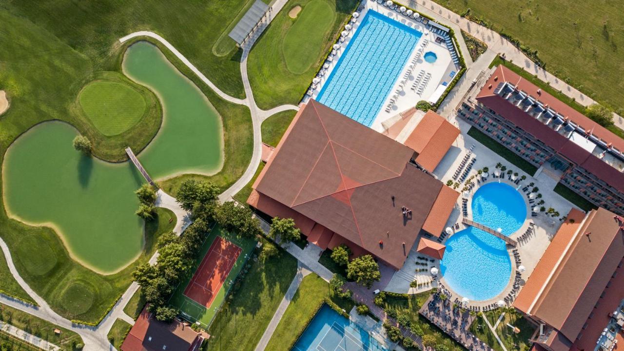 Ambassadori Kachreti Golf Resort Kachretʼi Екстериор снимка