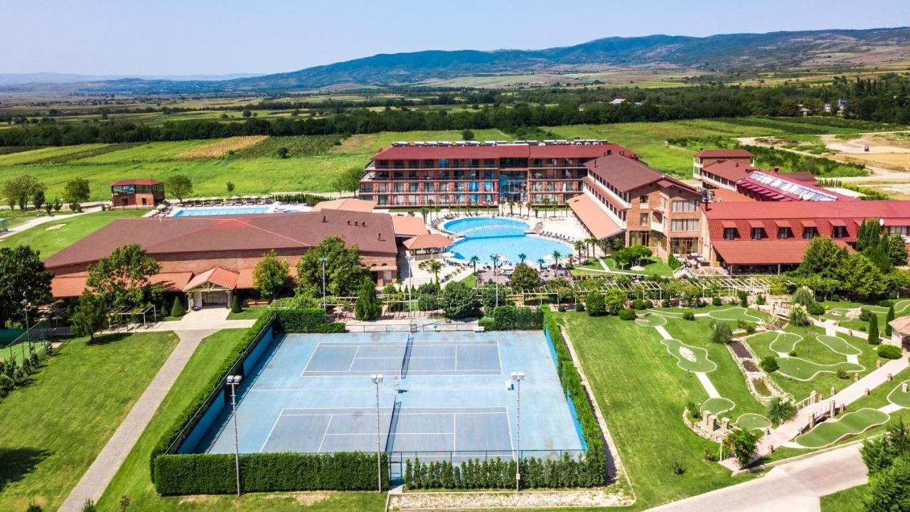 Ambassadori Kachreti Golf Resort Kachretʼi Екстериор снимка